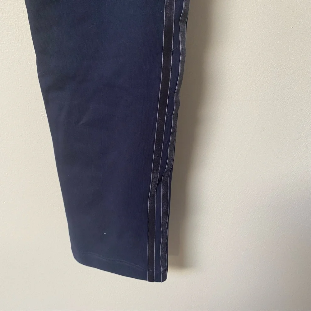 Adidas 3 striped sweat pants - Picture 7 of 8